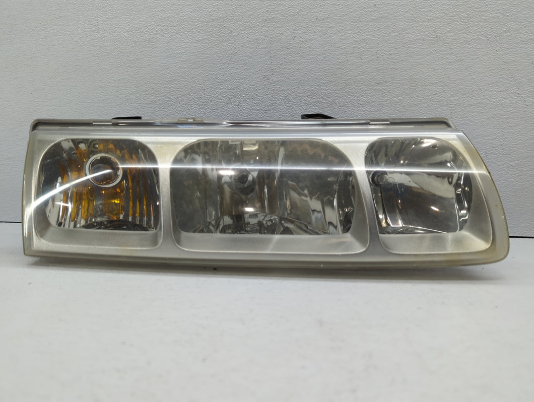 2005-2005 Saturn Vue Passenger Right Oem Head Light Headlight Lamp