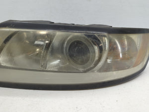 Volvo V40 Driver Left Oem Head Light Headlight Lamp