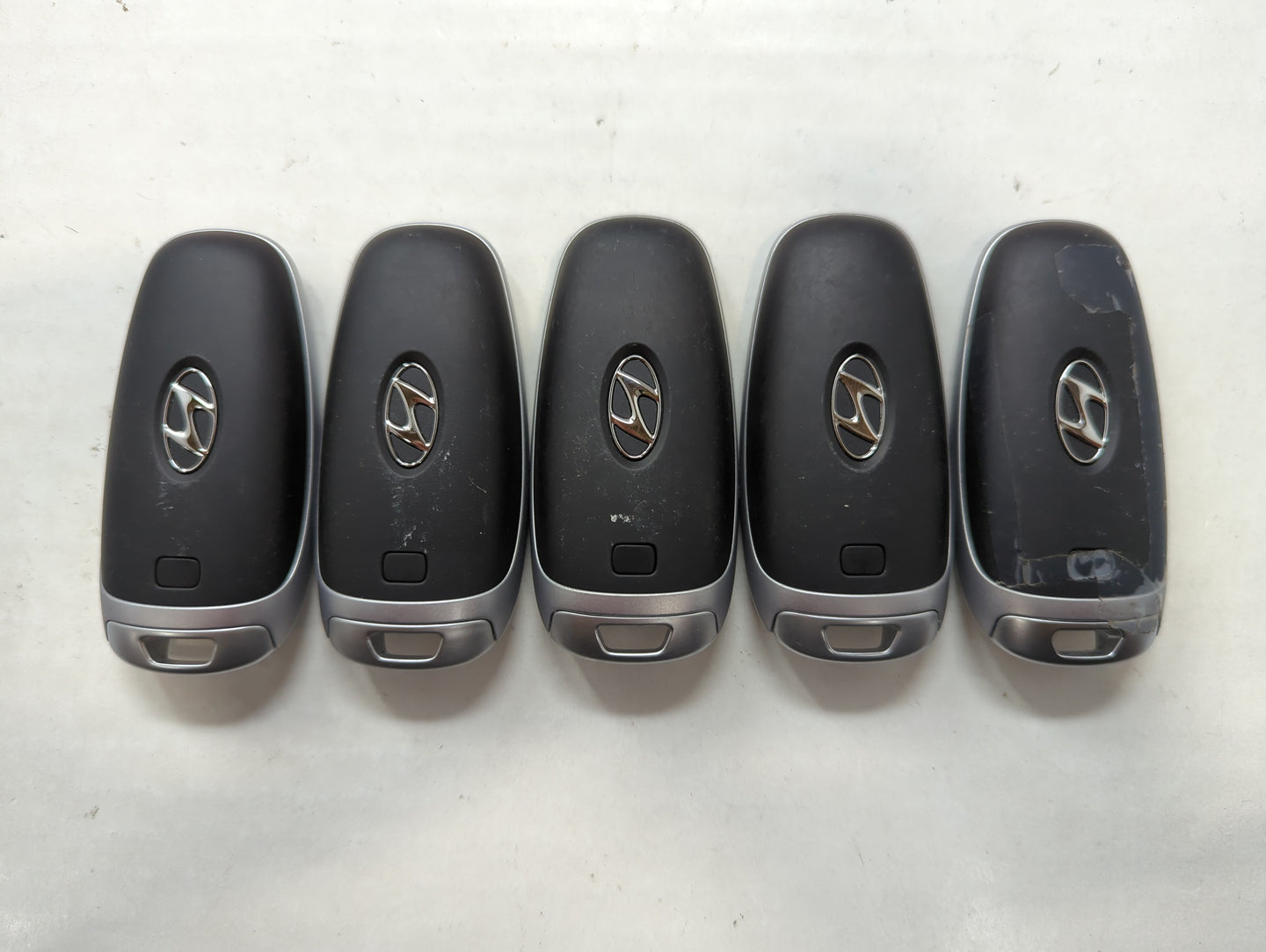 Lot of 5 Hyundai Keyless Entry Remote Fob MIXED FCC IDS MIXED PART - Oemusedautoparts1.com