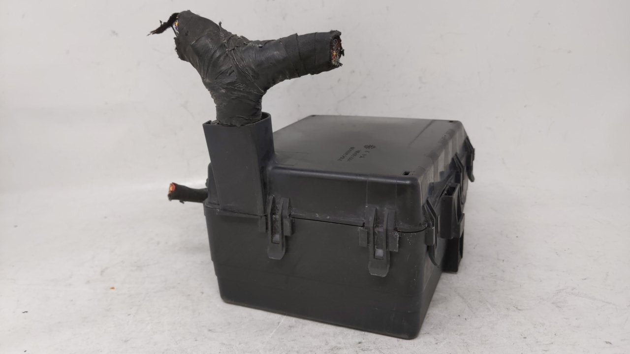 2012-2014 Dodge Charger Fusebox Fuse Box Relay Module P68083967ab 50299 - Oemusedautoparts1.com