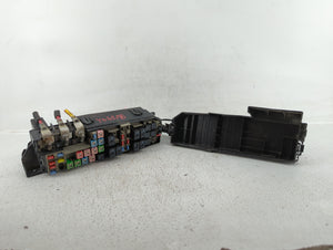 2008 Ford Escape Fusebox Fuse Box Panel Relay Module P/N:8L8T-14A003-AE 8L8T-14A003-BB Fits OEM Used Auto Parts