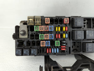 2008-2009 Ford Taurus Fusebox Fuse Box Panel Relay Module P/N:8G1T-14A003-AC Fits 2008 2009 OEM Used Auto Parts