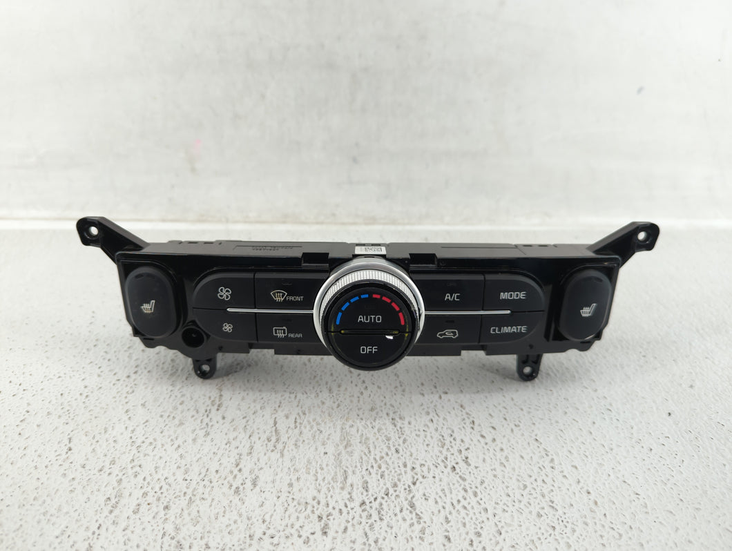 2017-2019 Kia Soul Climate Control Module Temperature AC/Heater Replacement P/N:97250-B2GR1CA 97250-B2GS1CA Fits 2017 2018 2019 OEM Used Auto Parts