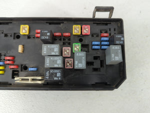 2008 Buick Lucerne Fusebox Fuse Box Panel Relay Module P/N:25821691 13697145 Fits OEM Used Auto Parts