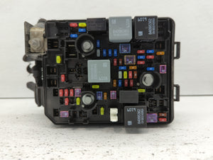 2020-2021 Buick Encore Fusebox Fuse Box Panel Relay Module P/N:42733199 Fits 2020 2021 2022 OEM Used Auto Parts