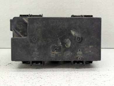 2009-2009 Chrysler Town & Country Fusebox Fuse Box Relay Module Tipm