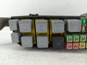 2005-2007 Ford Escape Fusebox Fuse Box Panel Relay Module P/N:7L8T 14290 YA Fits 2005 2006 2007 OEM Used Auto Parts