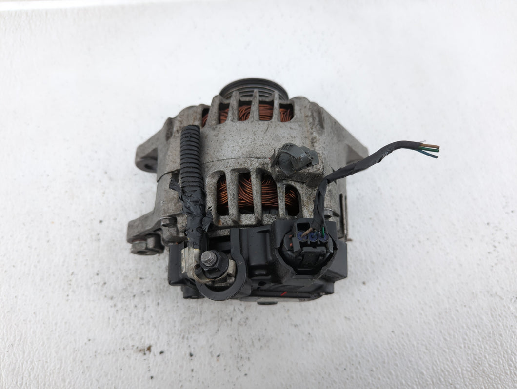 2016-2017 Kia Rio Alternator Replacement Generator Charging Assembly Engine OEM P/N:37300-2B610 Fits 2016 2017 OEM Used Auto Parts