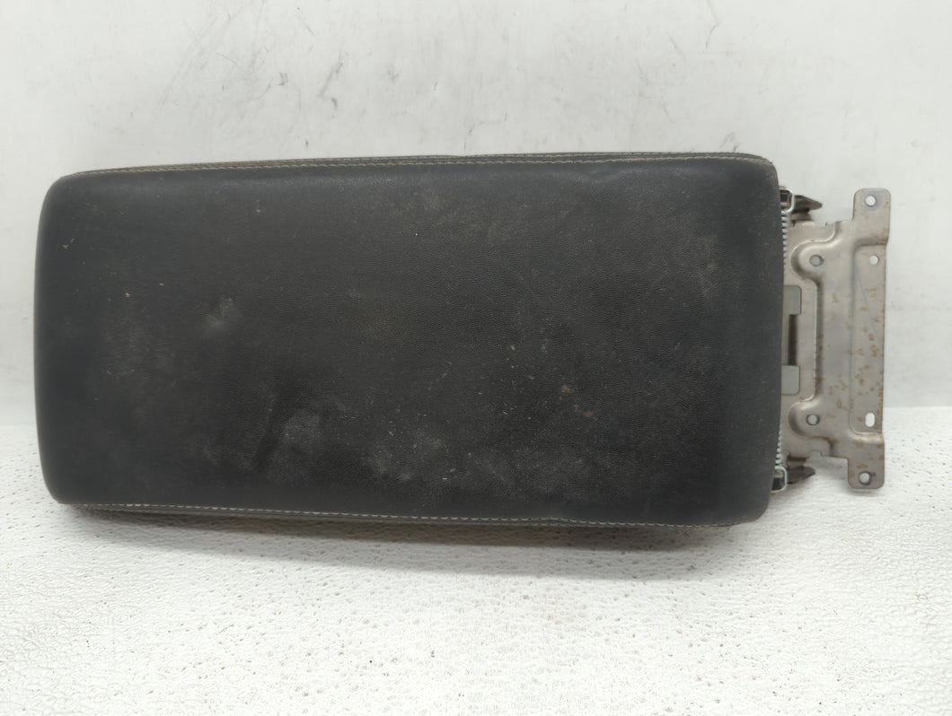 2019 Dodge Caravan Center Console Armrest Cover Lid Fits 2011 2012 2013 2014 2015 2016 2017 2018 2020 OEM Used Auto Parts