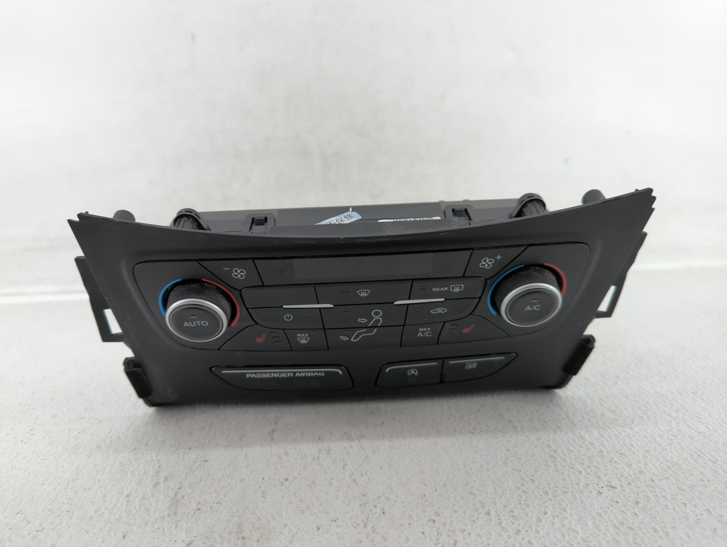 2018-2019 Ford Escape Climate Control Module Temperature AC/Heater Replacement P/N:GJ5T-18C612-CK GJ5T-18C612-CH Fits 2018 2019 OEM Used Auto Parts