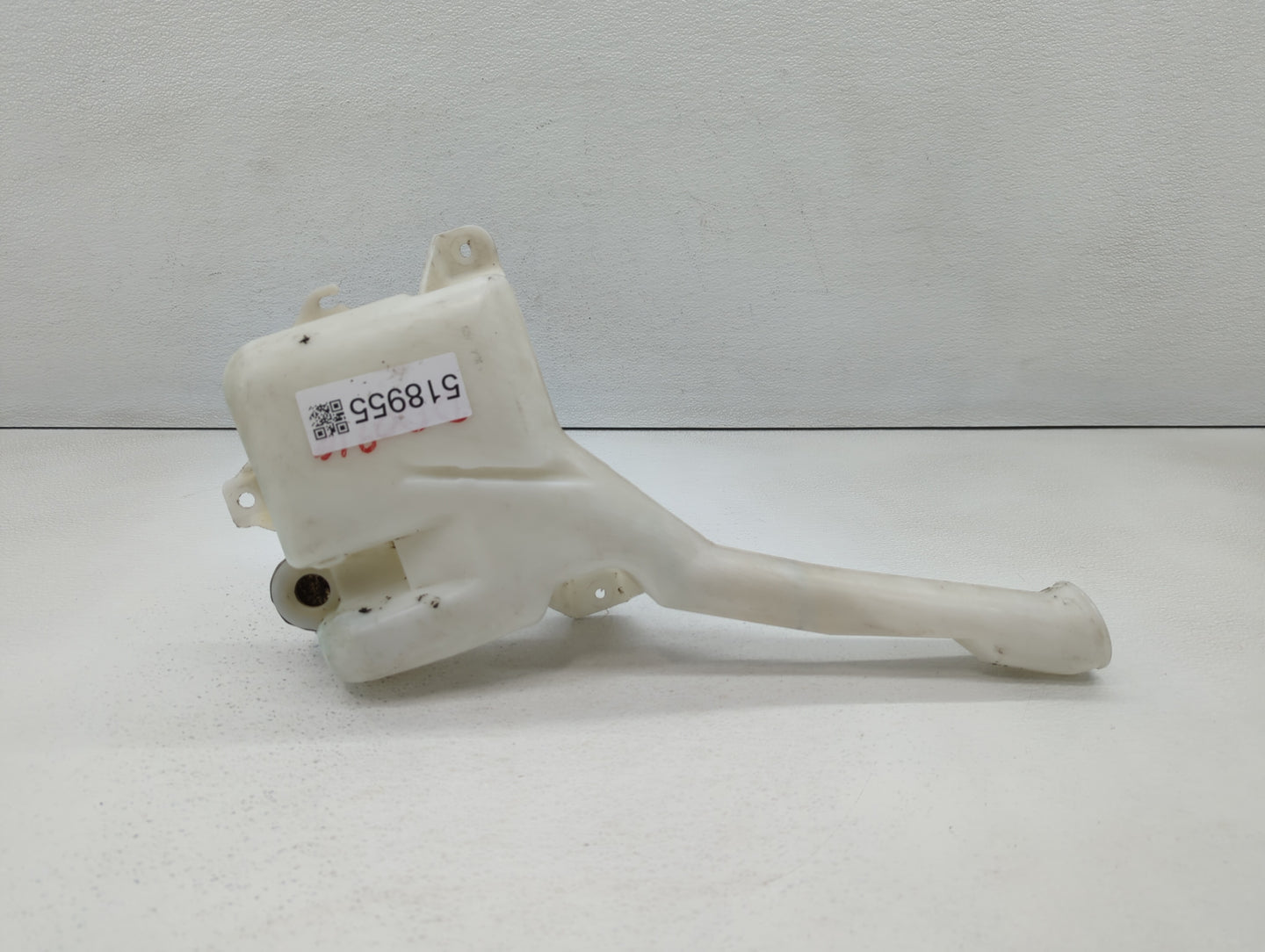 1999-2004 Ford Mustang Windshield Washer Fluid Reservoir Bottle Oem - Oemusedautoparts1.com