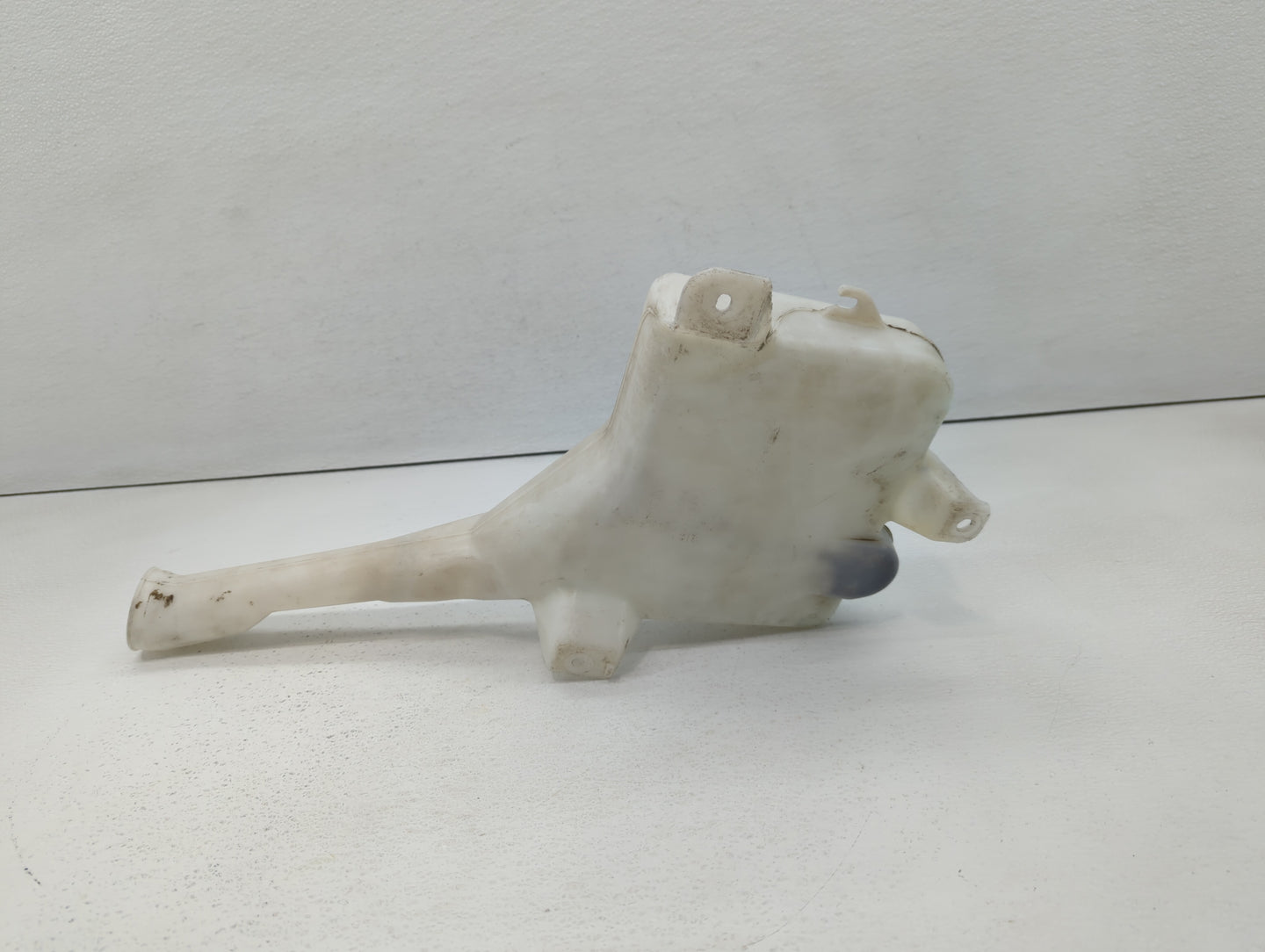 1999-2004 Ford Mustang Windshield Washer Fluid Reservoir Bottle Oem - Oemusedautoparts1.com