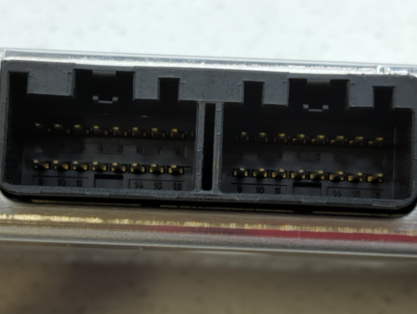 2009-2012 Jaguar Xf Radio AM FM Cd Player Receiver Replacement P/N:HS7T-18B849-AG Fits 2009 2010 2011 2012 OEM Used Auto Parts - Oemusedautoparts1.com