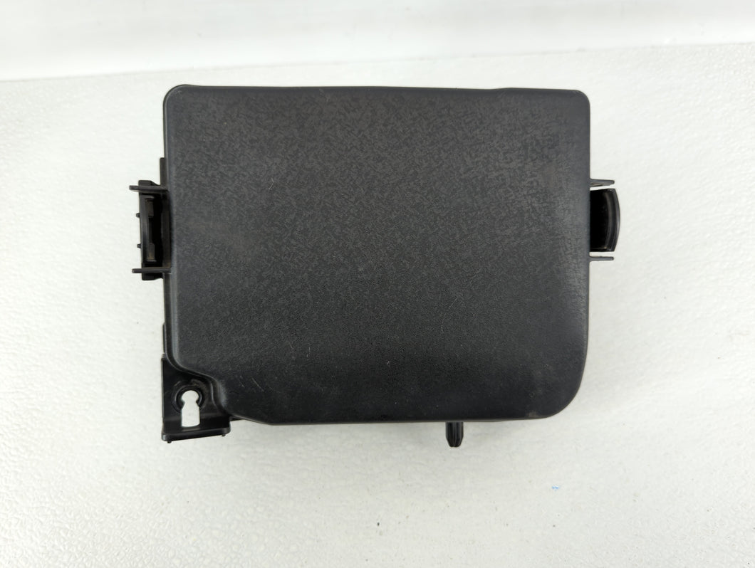 2014-2015 Hyundai Elantra Fusebox Fuse Box Panel Relay Module P/N:91239 A5235 Fits 2014 2015 OEM Used Auto Parts