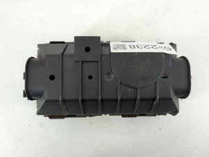 2009-2011 Mercury Grand Marquis Fusebox Fuse Box Panel Relay Module P/N:4L3T-14A003-AA 2C7T-14N003-AA Fits 2009 2010 2011 OEM Used Auto Parts