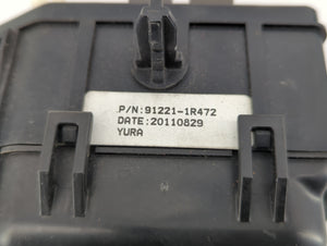 2012-2013 Hyundai Accent Fusebox Fuse Box Panel Relay Module P/N:91221-1R472 Fits 2012 2013 OEM Used Auto Parts