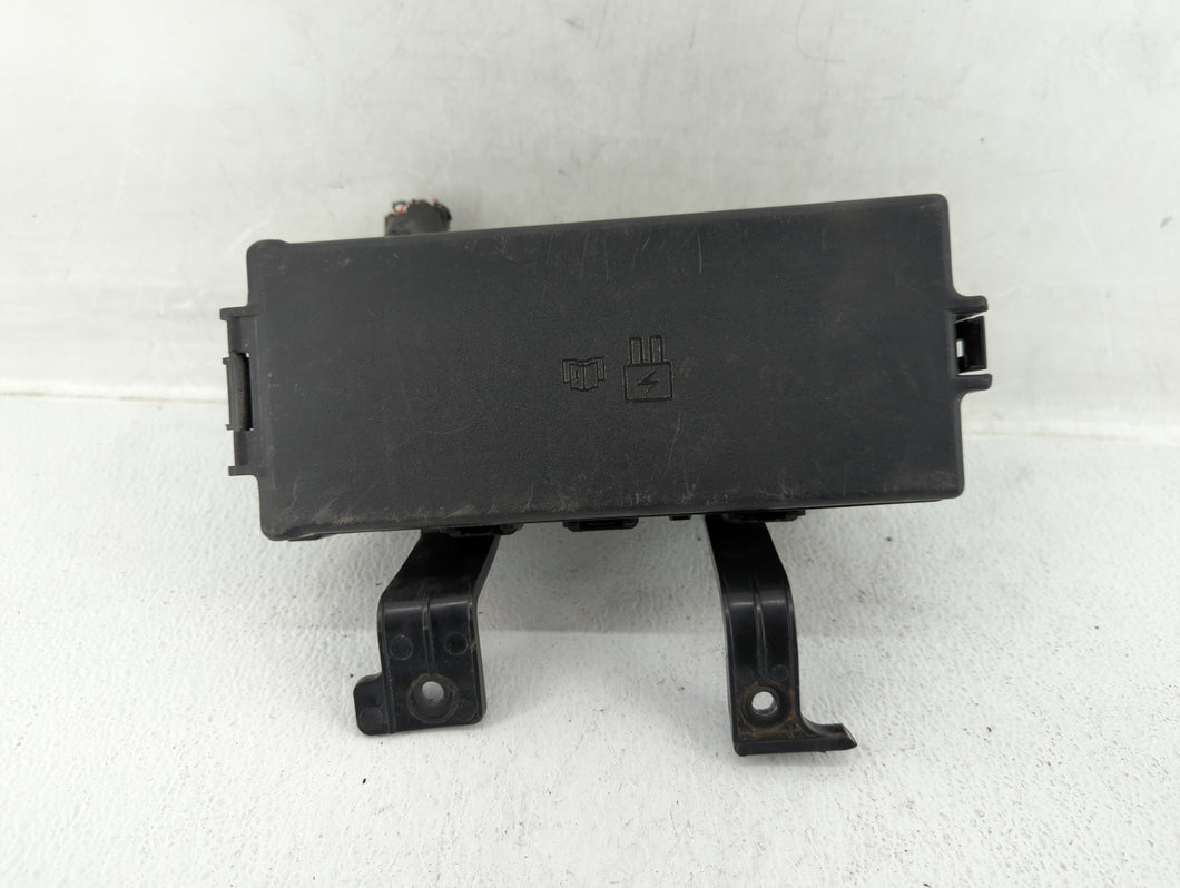 2010-2012 Ford Fusion Fusebox Fuse Box Panel Relay Module P/N:BE5T-14290-E 7E5T-14A003-BA Fits 2010 2011 2012 OEM Used Auto Parts