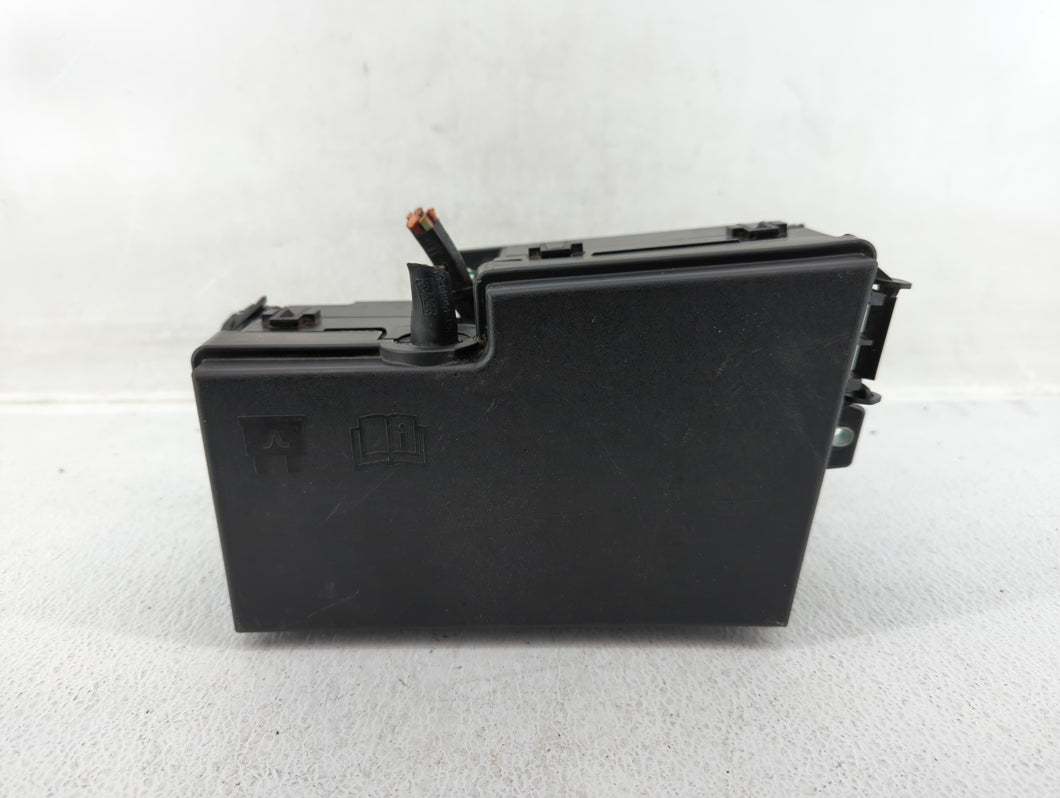 2015 Ford Focus Fusebox Fuse Box Panel Relay Module P/N:AV6T-14A067-AD AV6T-14A142-AB Fits OEM Used Auto Parts