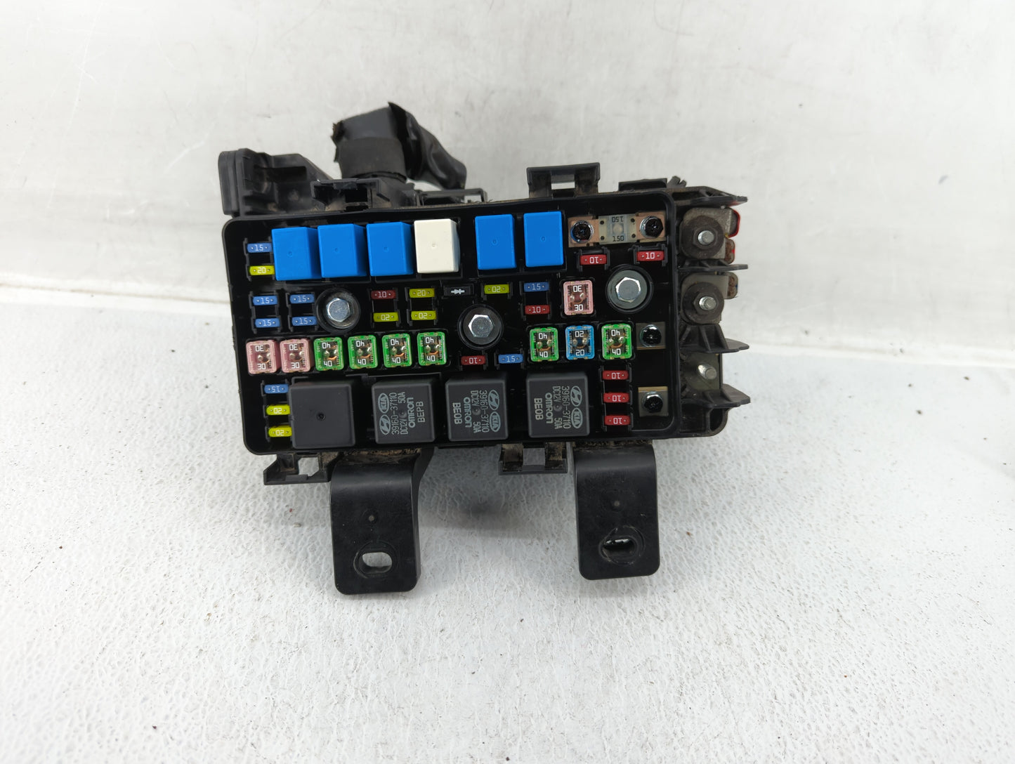 2006-2010 Hyundai Sonata Fusebox Fuse Box Panel Relay Module P/N:91950-3K540 91951-2W000 Fits 2006 2007 2008 2009 2010 OEM Used Auto Parts - Oemusedautoparts1.com
