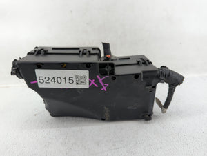 2017-2018 Ford Focus Fusebox Fuse Box Panel Relay Module P/N:AV6T-14A067-AD GJ1T-14A07B-BA Fits 2017 2018 OEM Used Auto Parts