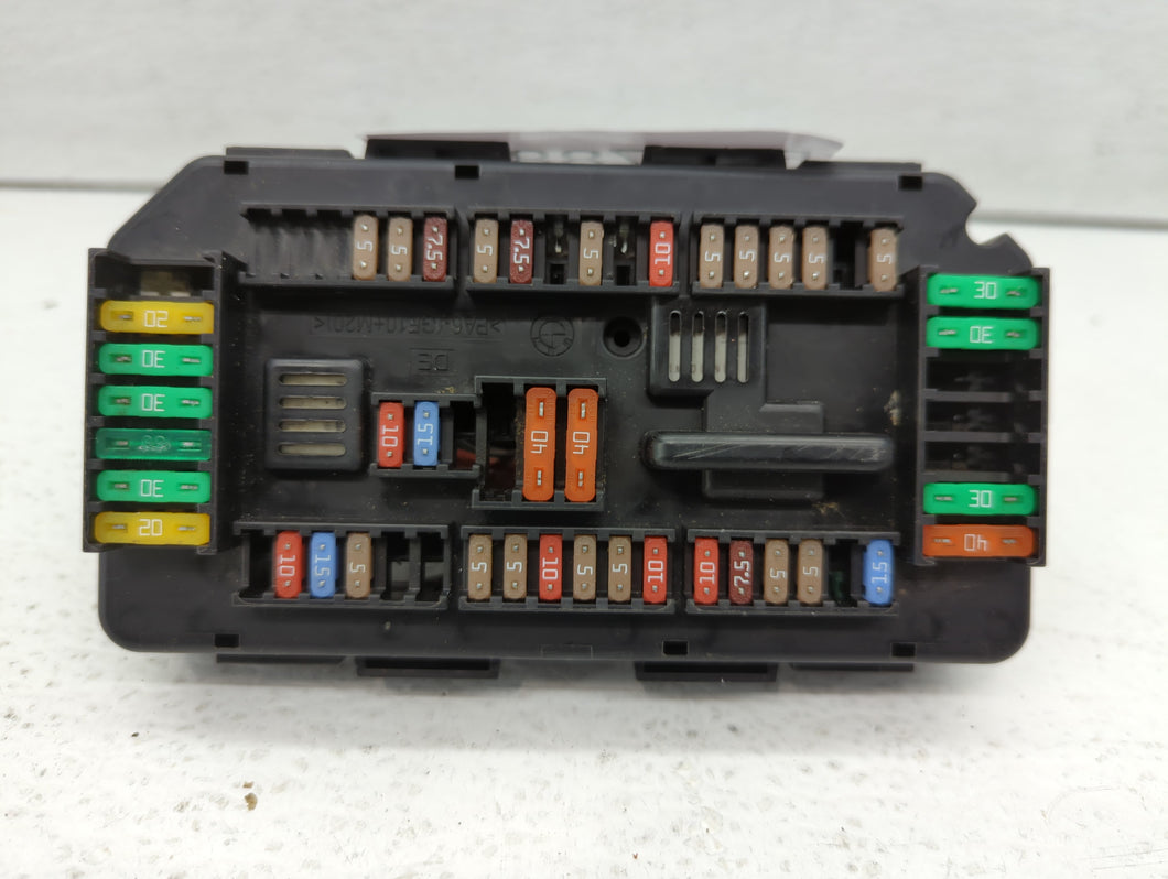 2012-2018 Bmw 320i Fusebox Fuse Box Panel Relay Module P/N:9337879 02 9261110 03 Fits OEM Used Auto Parts