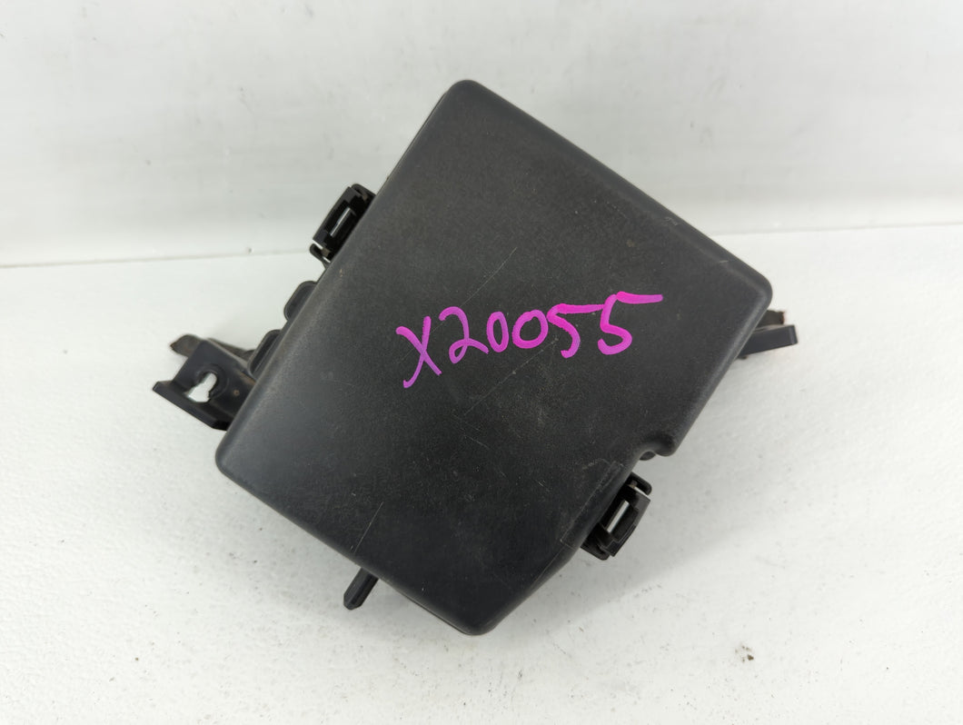 2011-2014 Hyundai Sonata Fusebox Fuse Box Panel Relay Module P/N:91950-3S740 Fits 2011 2012 2013 2014 OEM Used Auto Parts