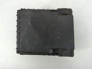 2007-2011 Volkswagen Eos Fusebox Fuse Box Panel Relay Module P/N:1K0 937 132 F Fits 2007 2008 2009 2010 2011 OEM Used Auto Parts