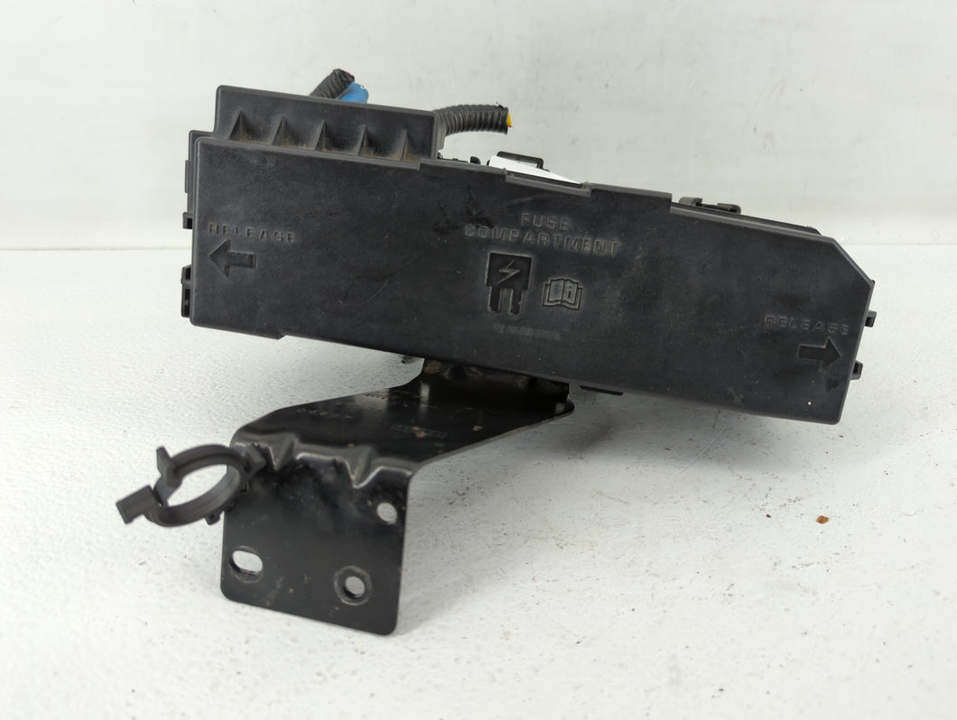 2008 Ford Escape Fusebox Fuse Box Panel Relay Module P/N:8L8T-14A003-AE Fits OEM Used Auto Parts