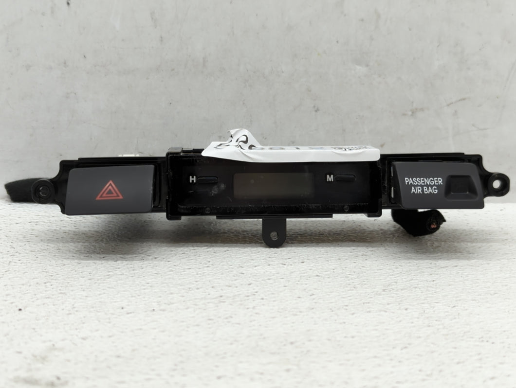 2009-2010 Kia Sportage Radio Control Panel