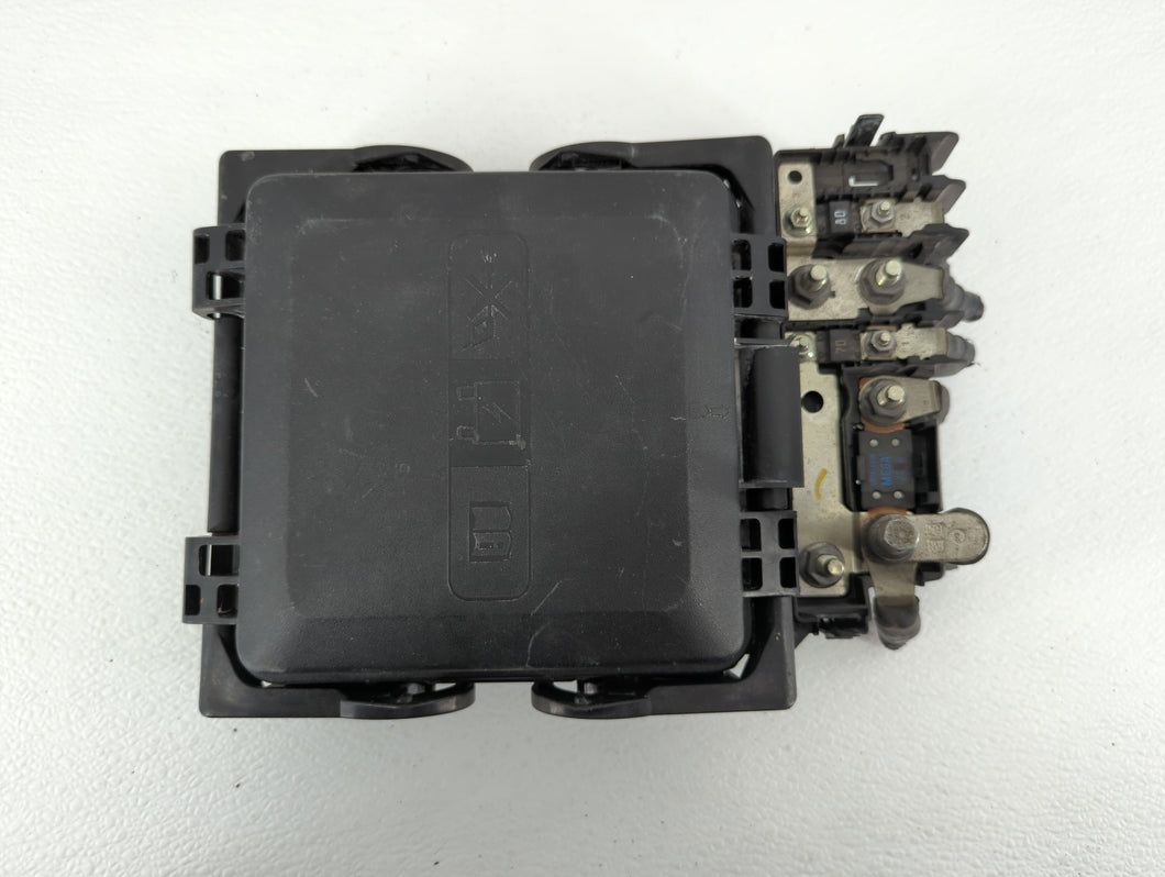 2017-2019 Cadillac Cts Fusebox Fuse Box Panel Relay Module P/N:23359587 84014012 Fits 2017 2018 2019 OEM Used Auto Parts