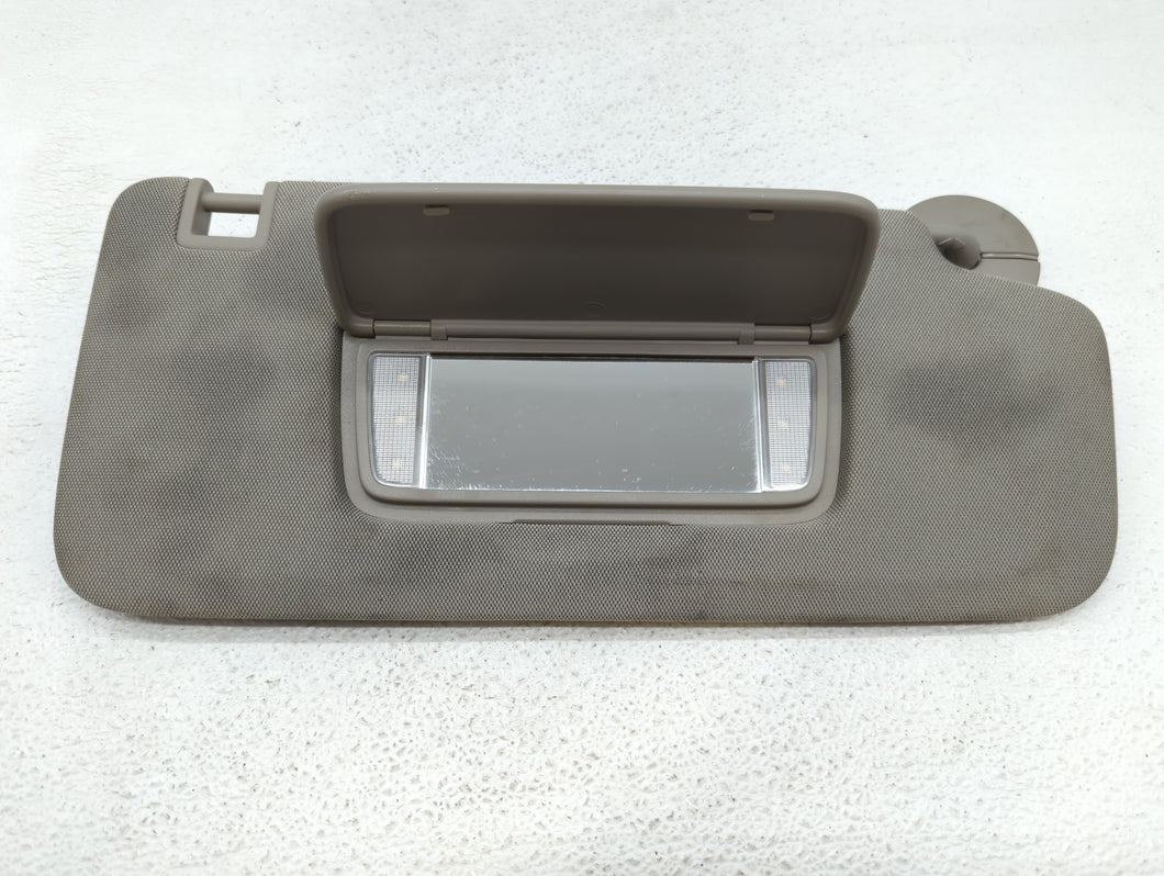 2019-2020 Cadillac Xt4 Sun Visor Shade Replacement Passenger Right Mirror Fits 2019 2020 OEM Used Auto Parts