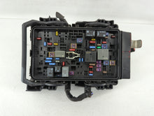 2018-2019 Chevrolet Malibu Fusebox Fuse Box Panel Relay Module P/N:84586306 84181106 Fits 2018 2019 OEM Used Auto Parts