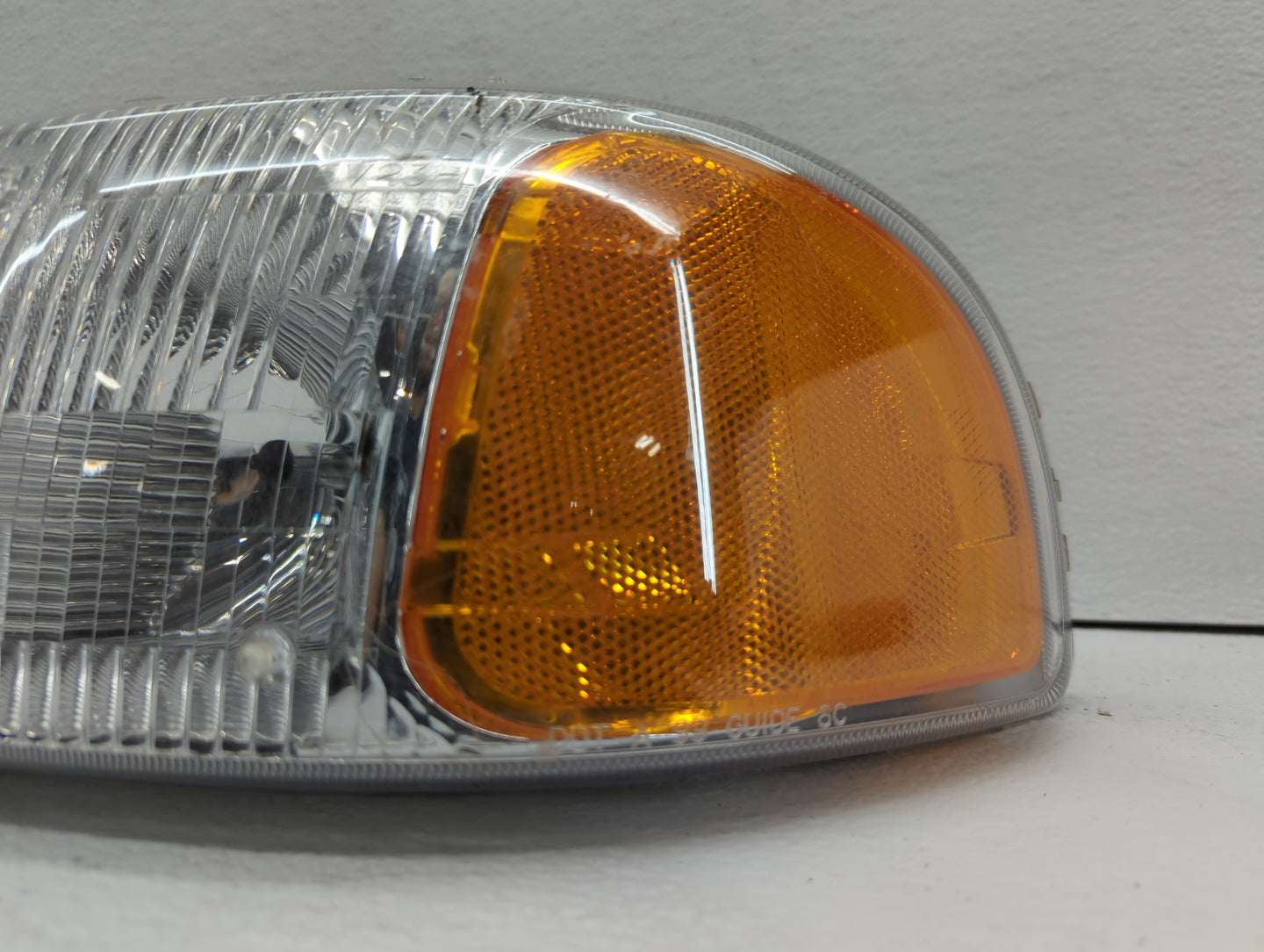 2006-2007 Gmc Sierra 1500 Driver Left Oem Head Light Headlight Lamp - Oemusedautoparts1.com