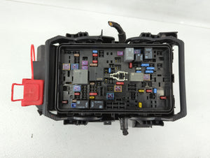 2018-2019 Chevrolet Malibu Fusebox Fuse Box Panel Relay Module P/N:84586305 84586306 Fits 2018 2019 OEM Used Auto Parts