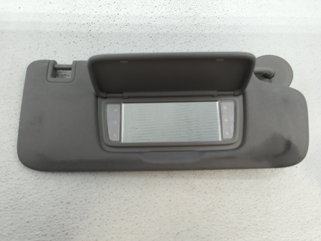 2018-2019 Chevrolet Equinox Sun Visor Shade Replacement Passenger Right Mirror Fits 2018 2019 OEM Used Auto Parts