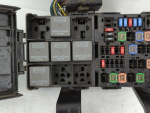 2010-2012 Ford Fusion Fusebox Fuse Box Panel Relay Module P/N:BE5T-14290-E 7E5T-14A003-BA Fits 2010 2011 2012 OEM Used Auto Parts