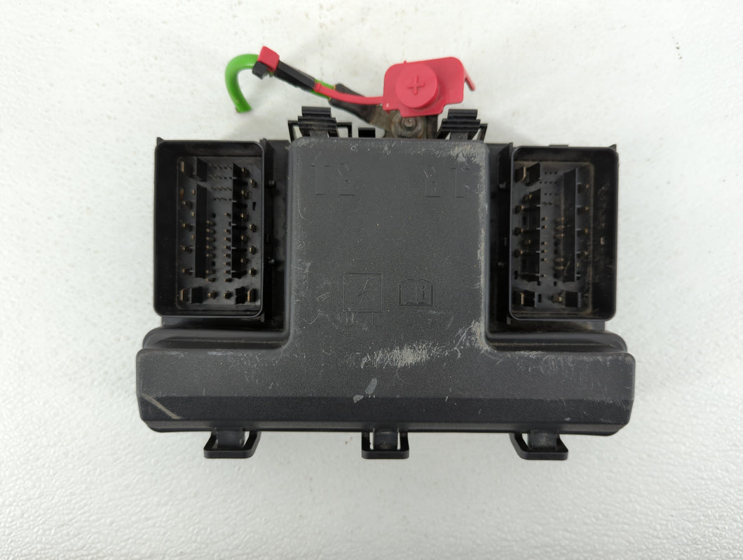 2017-2020 Ford Fusion Fusebox Fuse Box Panel Relay Module P/N:HG9T14D068VC Fits 2017 2018 2019 2020 OEM Used Auto Parts