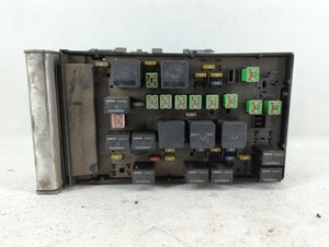 2003-2005 Chrysler Town & Country Fusebox Fuse Box Panel Relay Module P/N:04727557AA 05062577AA Fits 2003 2004 2005 OEM Used Auto Parts