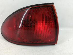 2000-2002 Chevrolet Cavalier Tail Light Assembly Driver Left OEM P/N:16519319 Fits 2000 2001 2002 OEM Used Auto Parts