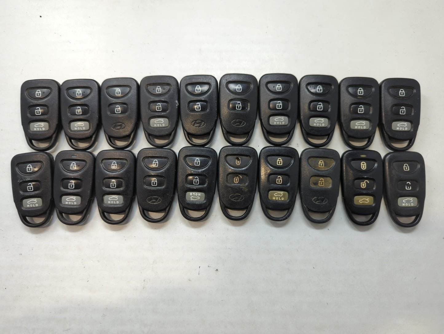 Lot of 20 Hyundai Keyless Entry Remote Fob MIXED FCC IDS MIXED PART - Oemusedautoparts1.com