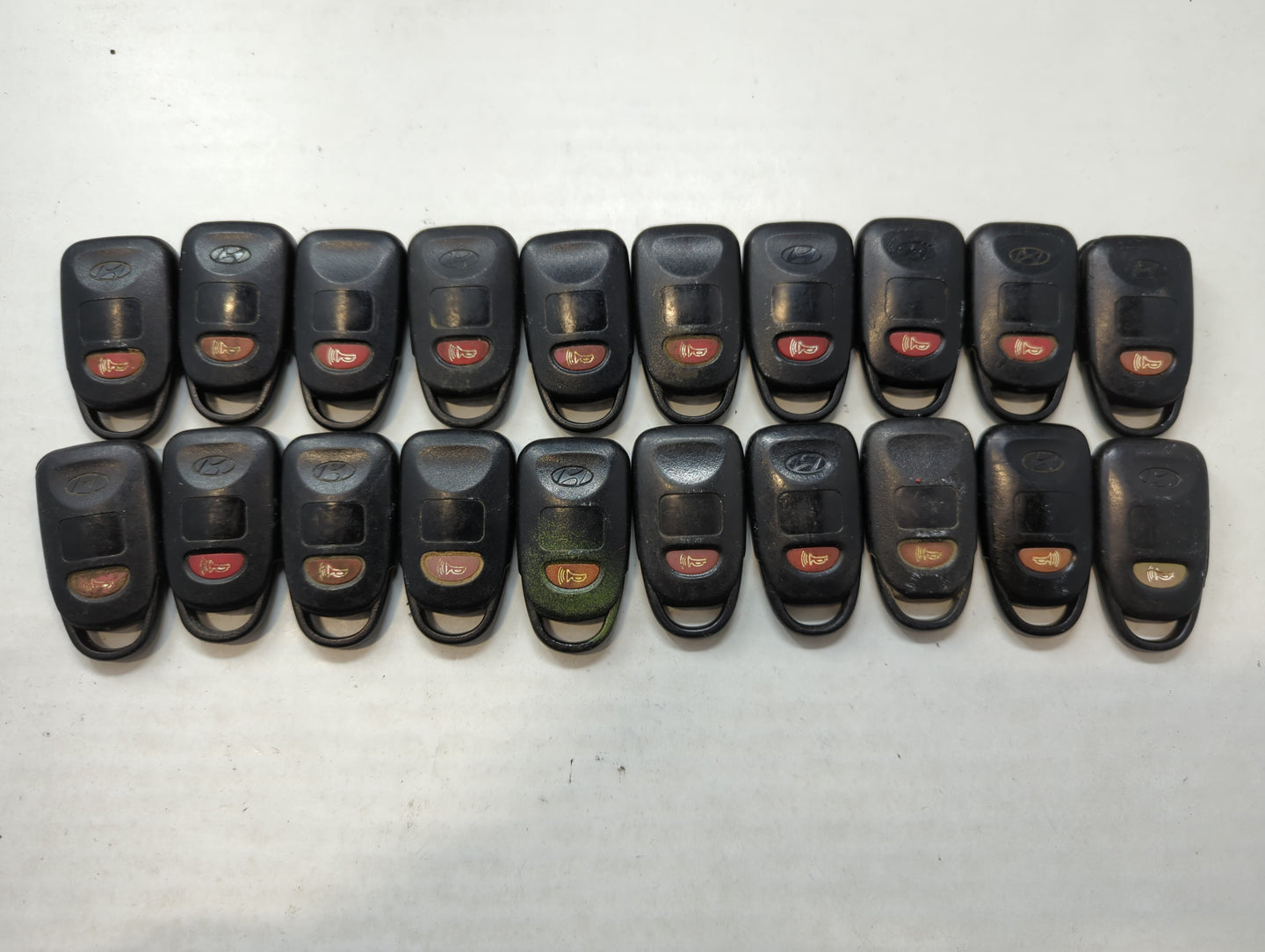 Lot of 20 Hyundai Keyless Entry Remote Fob MIXED FCC IDS MIXED PART - Oemusedautoparts1.com