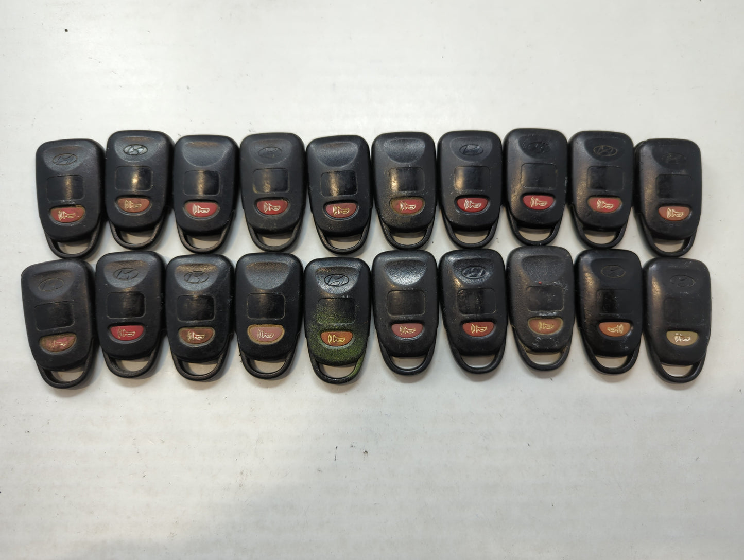 Lot of 20 Hyundai Keyless Entry Remote Fob MIXED FCC IDS MIXED PART - Oemusedautoparts1.com