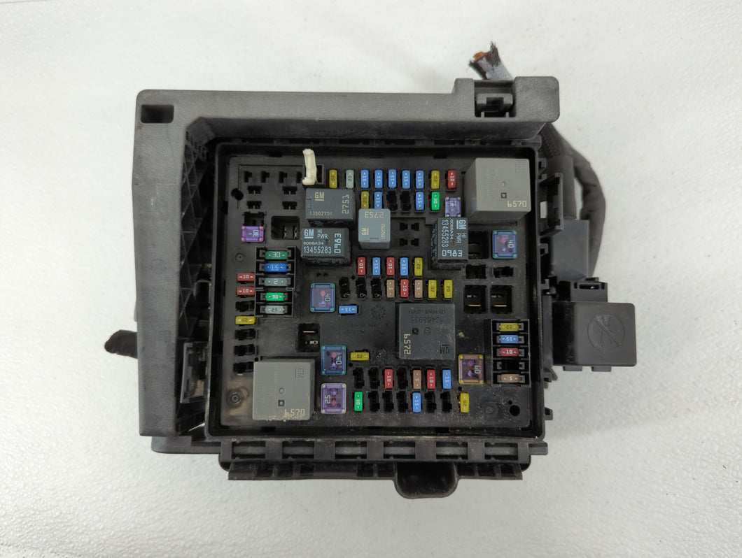 2017 Cadillac Xt5 Fusebox Fuse Box Panel Relay Module P/N:7154-0936 Fits OEM Used Auto Parts