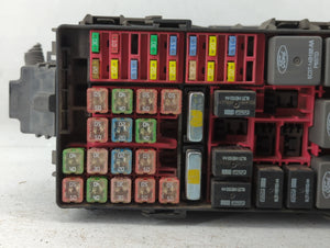 2004-2011 Lincoln Town Car Fusebox Fuse Box Panel Relay Module P/N:2C7T-14N003-A 4L3T-14A003-AA Fits OEM Used Auto Parts