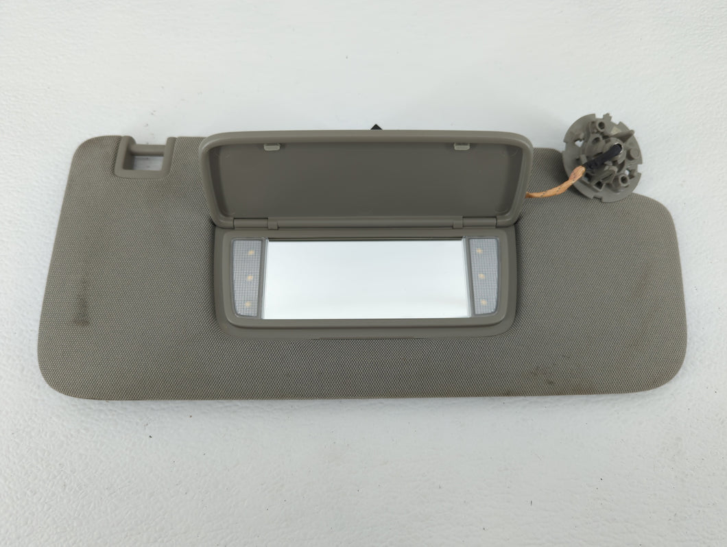 2019-2020 Cadillac Xt4 Sun Visor Shade Replacement Driver Left Mirror Fits 2019 2020 OEM Used Auto Parts