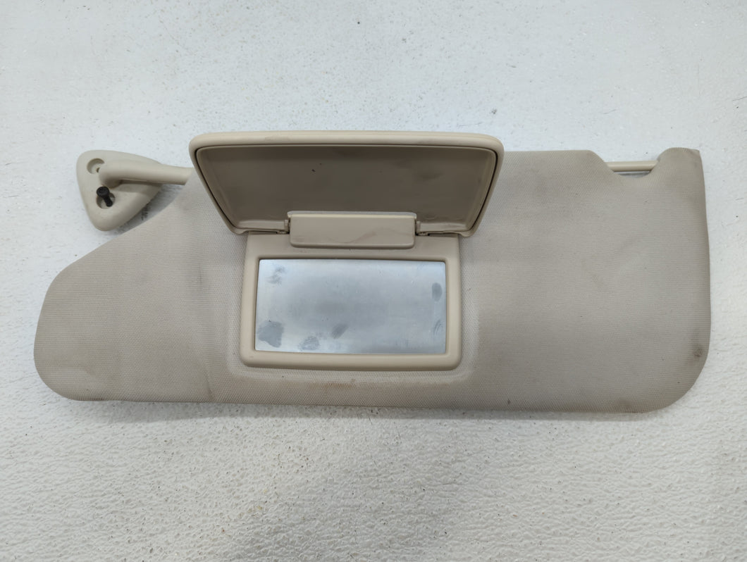 2008-2010 Chrysler 300 Sun Visor Shade Replacement Passenger Right Mirror Fits 2008 2009 2010 OEM Used Auto Parts