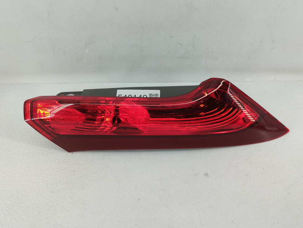 2015-2016 Honda Cr-V Tail Light Assembly Passenger Right OEM P/N:UH16FX T1WX A0 Fits 2015 2016 OEM Used Auto Parts