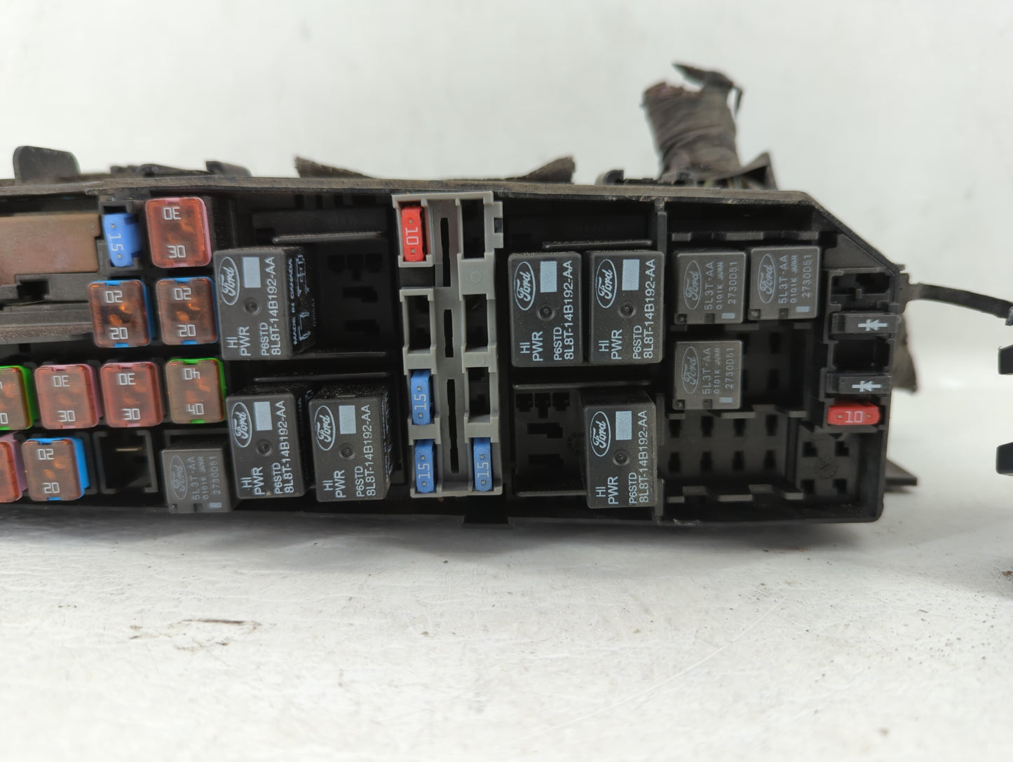 2008-2011 Ford Focus Fusebox Fuse Box Panel Relay Module Fits 2008 2009 2010 2011 OEM Used Auto Parts - Oemusedautoparts1.com