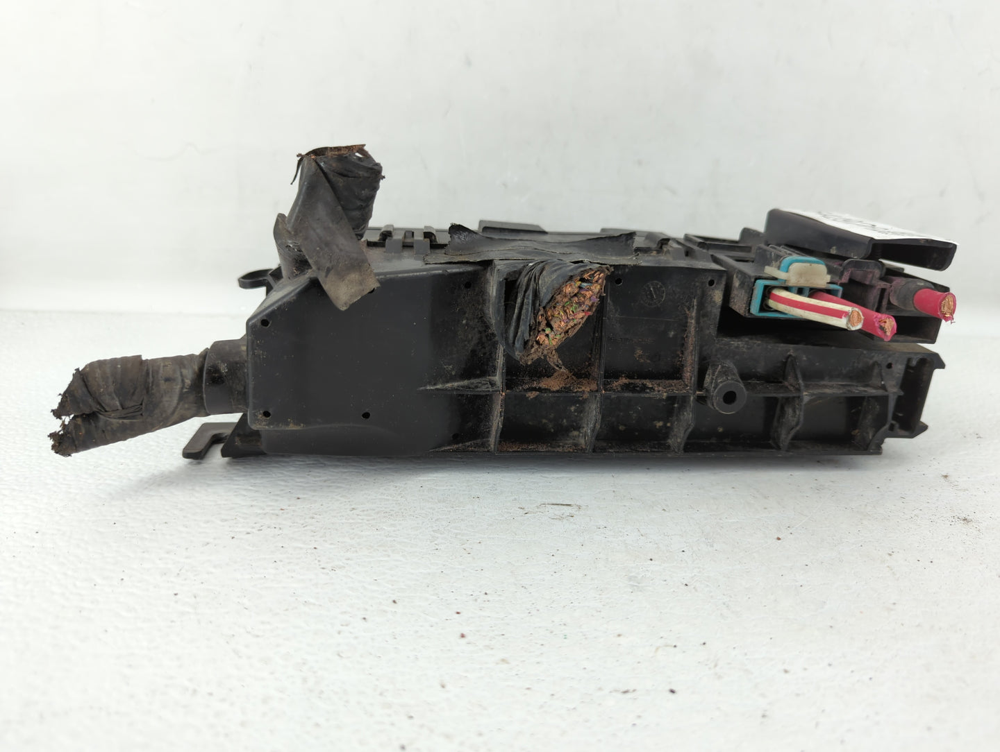 2008-2011 Ford Focus Fusebox Fuse Box Panel Relay Module Fits 2008 2009 2010 2011 OEM Used Auto Parts - Oemusedautoparts1.com