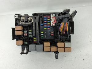 2019-2020 Hyundai Elantra Fusebox Fuse Box Panel Relay Module P/N:91260-F2440 91260-F2450 Fits 2019 2020 OEM Used Auto Parts